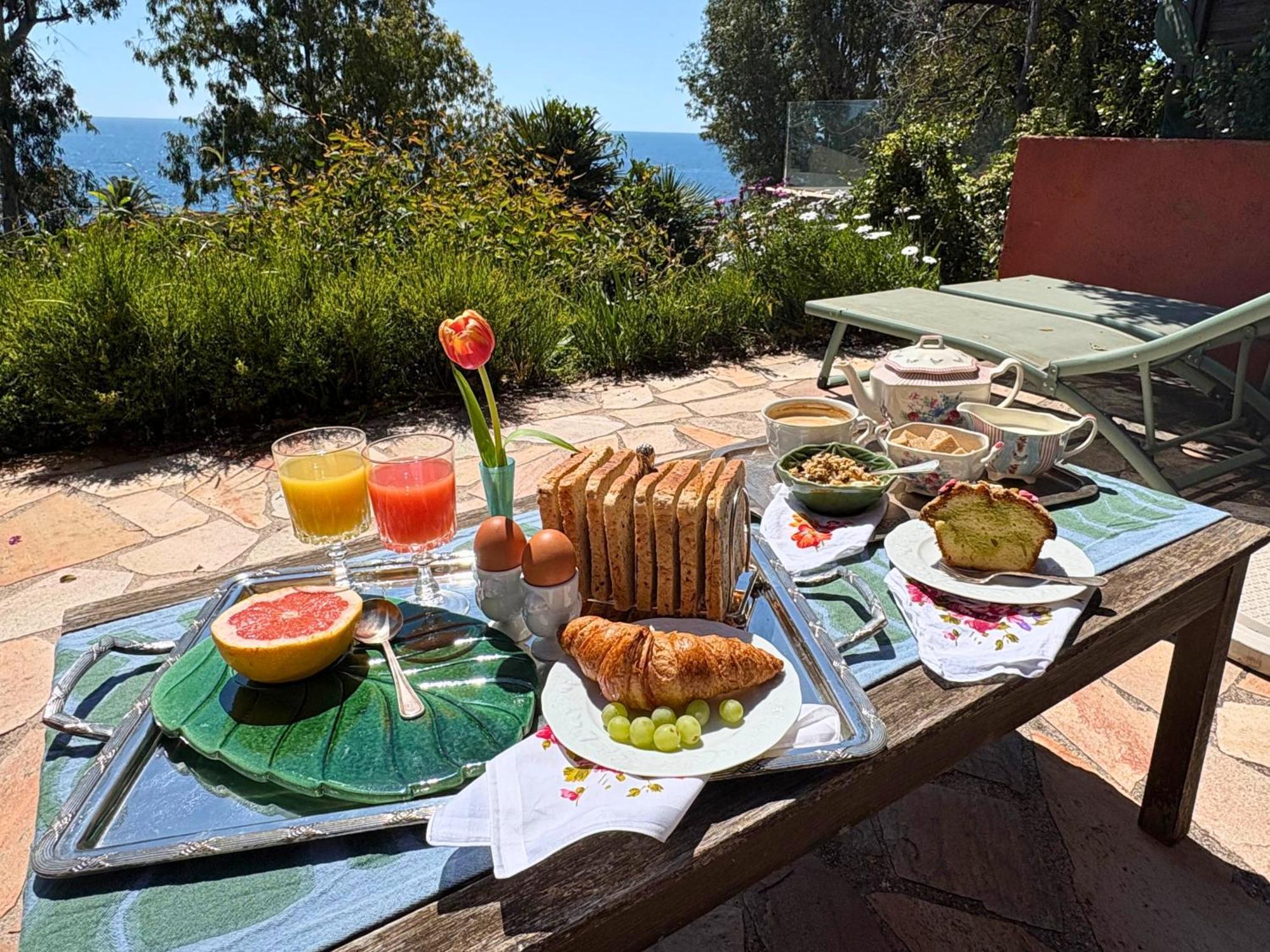 Santa Margarita Bed & Breakfast Saint-Raphaël Eksteriør bilde