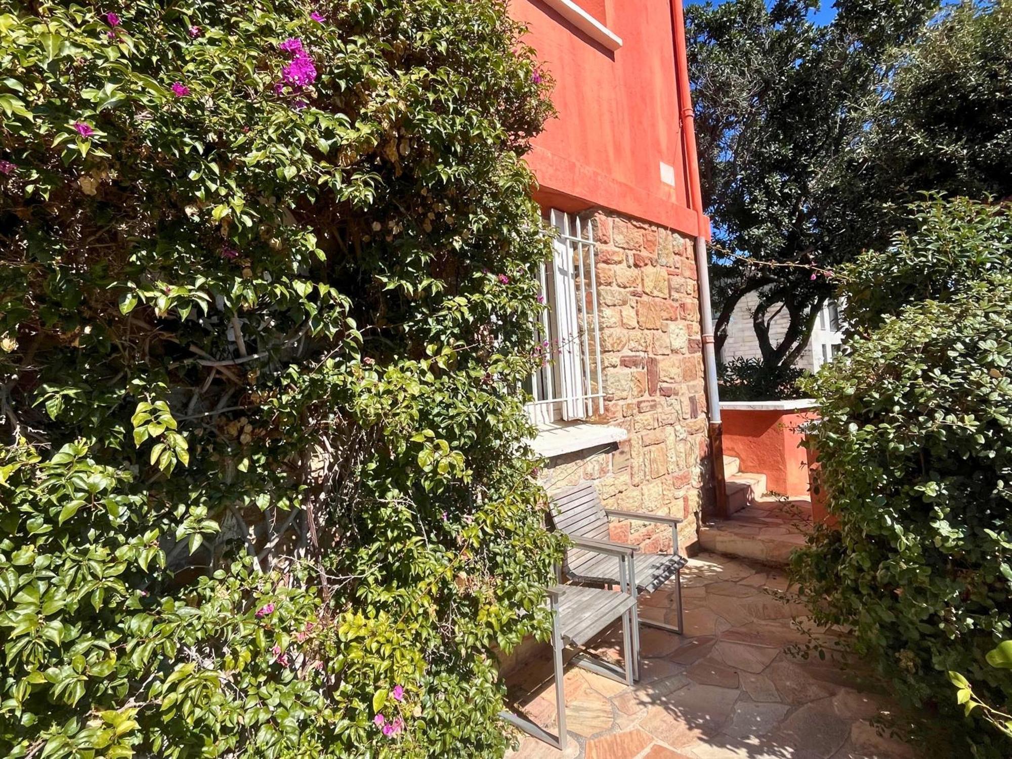Santa Margarita Bed & Breakfast Saint-Raphaël Eksteriør bilde